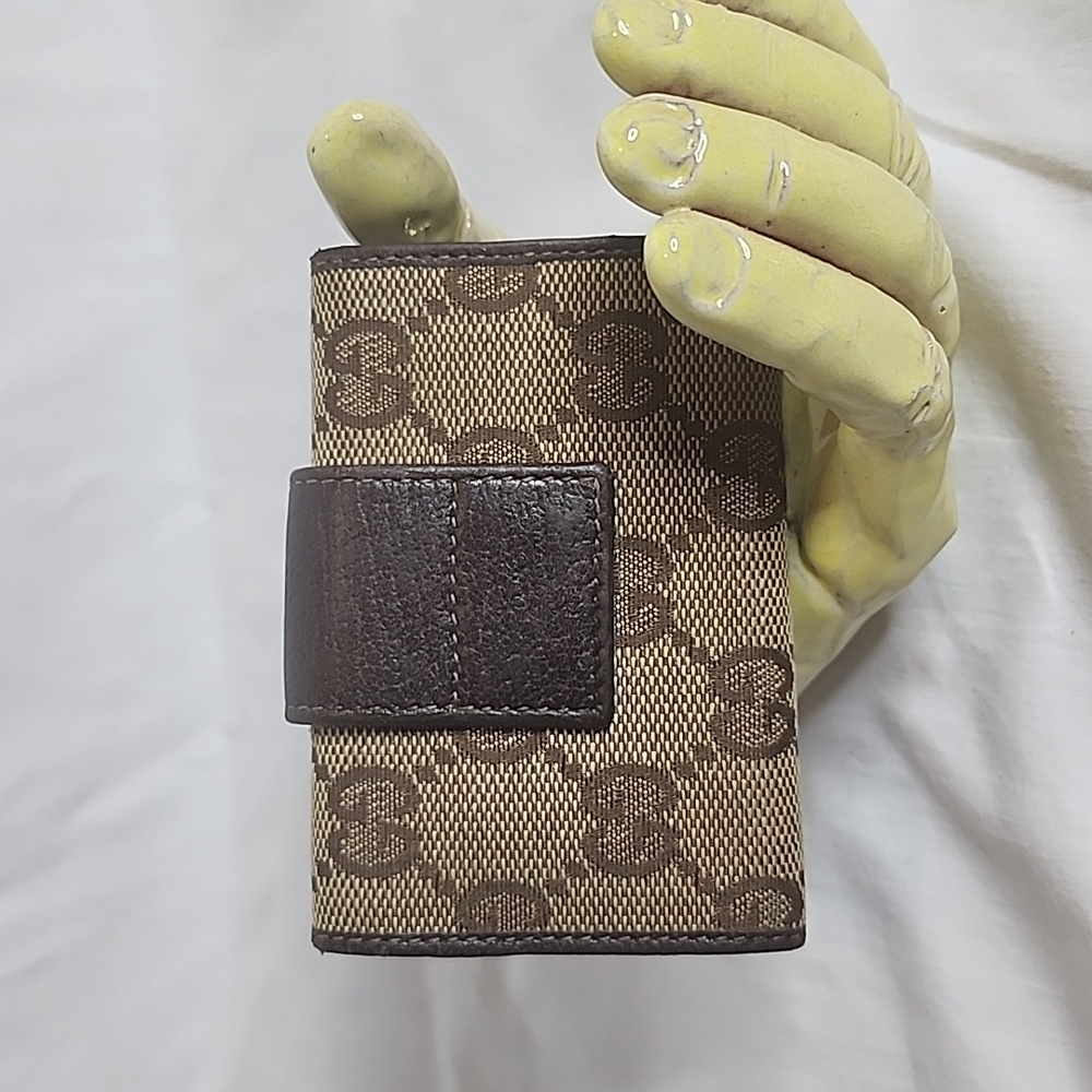 GUCCI Abbey GG Logo Canvas 6 Ring Key Case - Picture 2 of 9